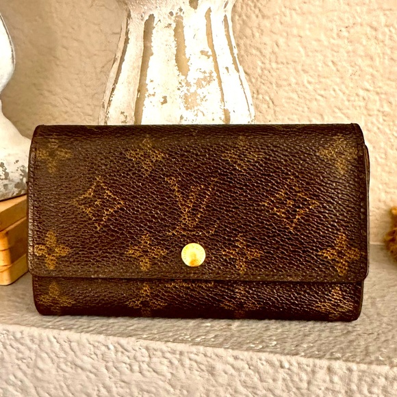 Louis Vuitton Handbags - Louis Vuitton Wallet, Monogram Canvas